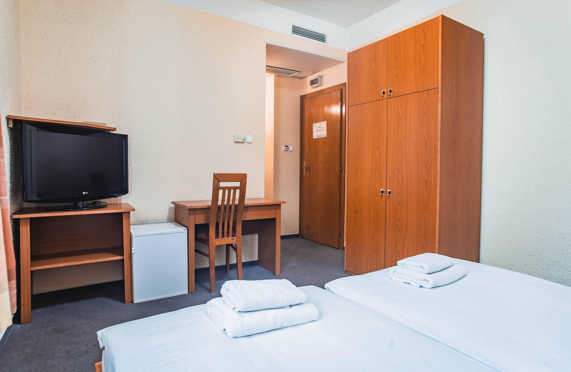 Homoky Hotels Bestline Hotel Budapest Exterior photo