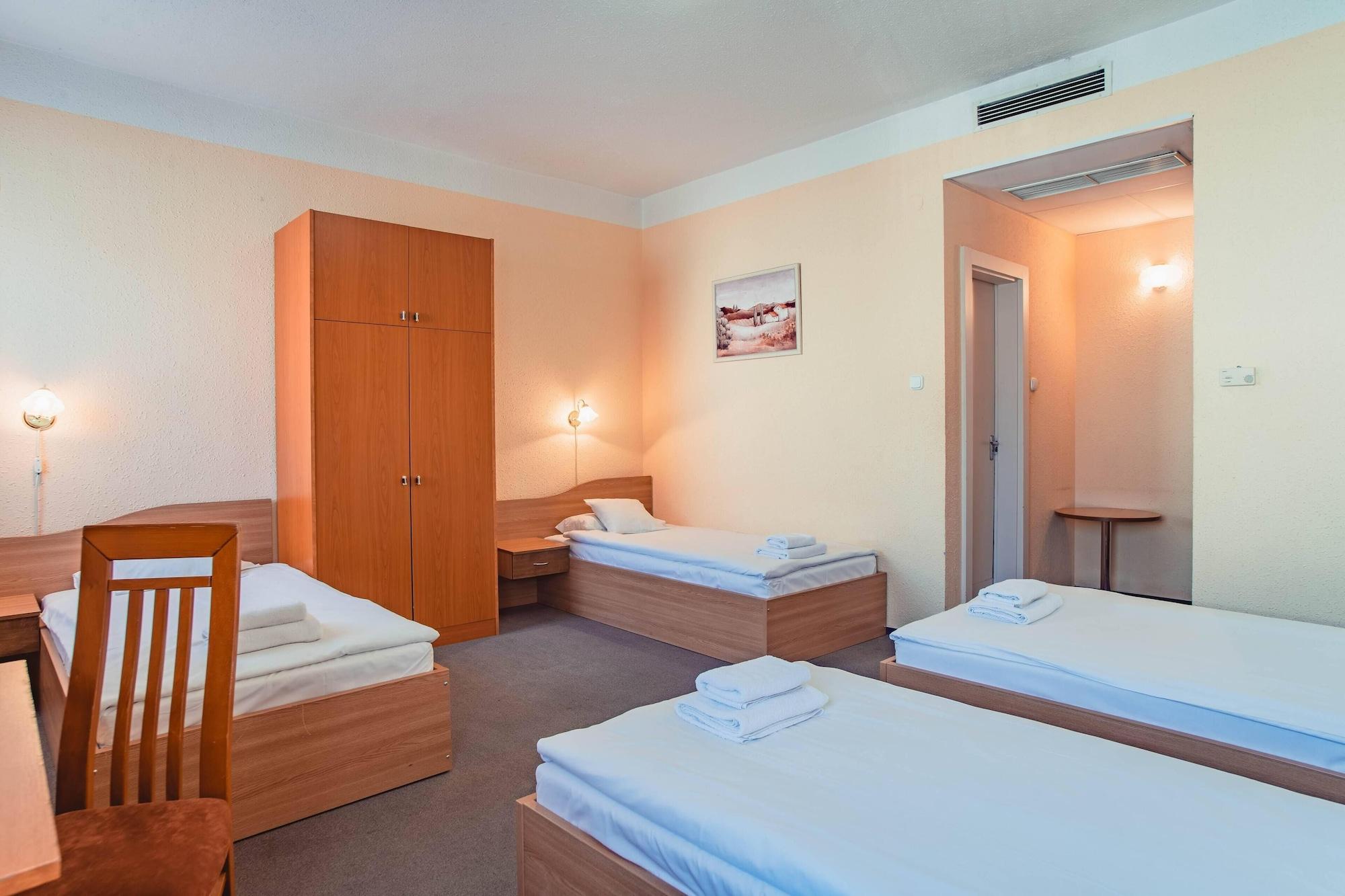Homoky Hotels Bestline Hotel Budapest Exterior photo