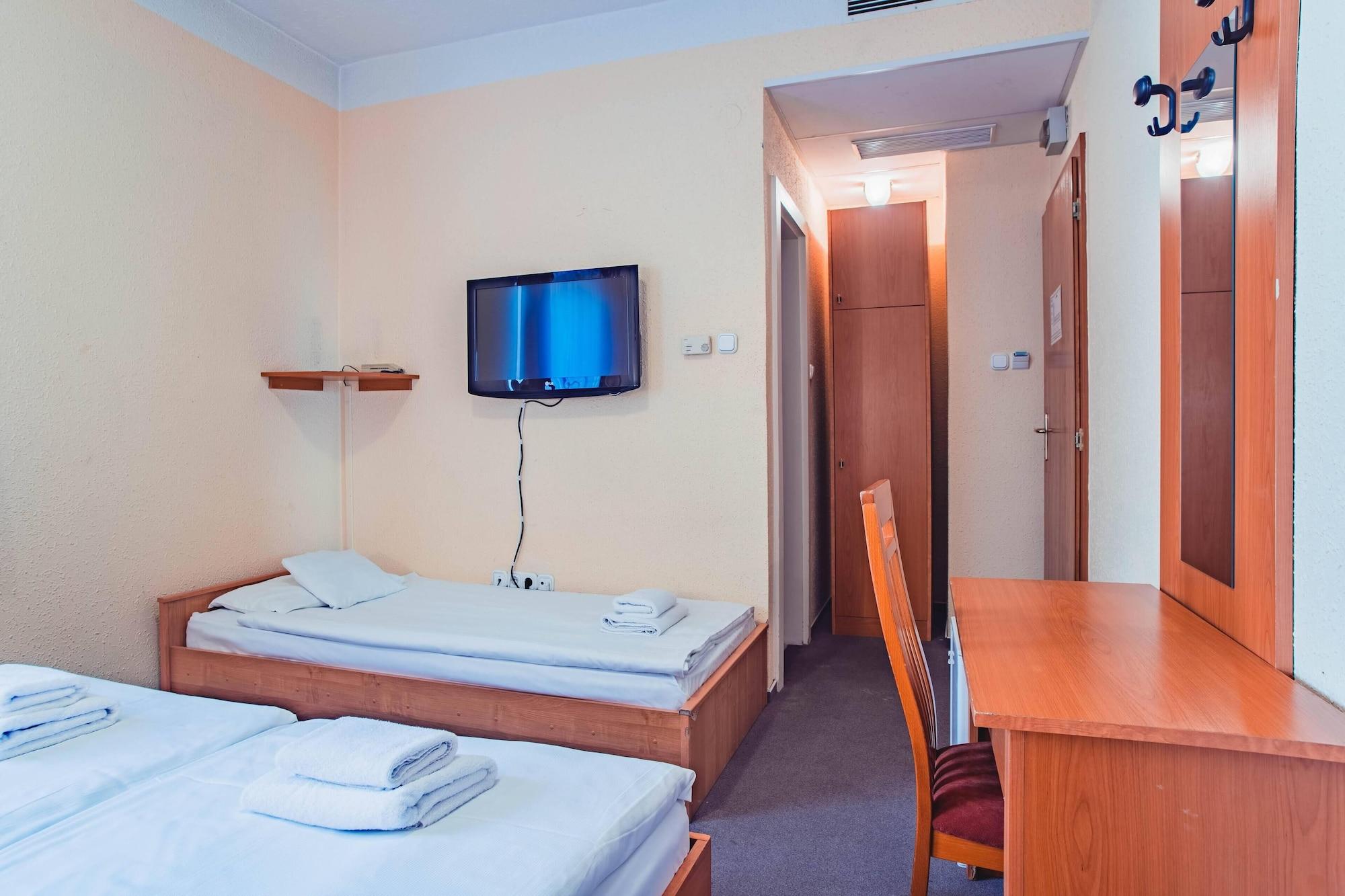Homoky Hotels Bestline Hotel Budapest Exterior photo